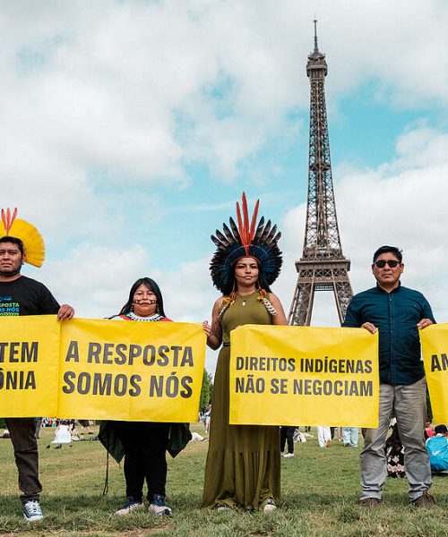 Representantes indígenas e Greenpeace Brasil chegam à Europa para alertar sobre os danos do garimpo ilegal na Amazônia