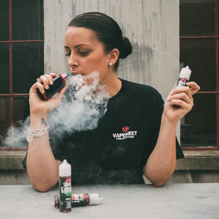 Impactos da nicotina em vapes: perigos para o desenvolvimento cerebral na juventude